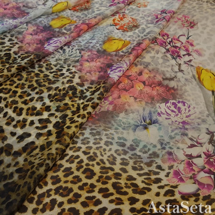 Шифон леопардовый с цветами