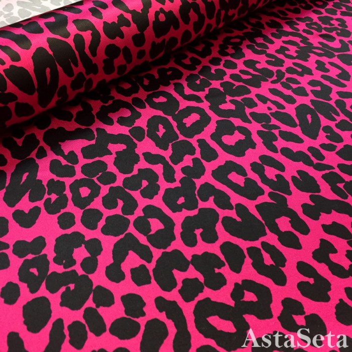 Атлас шелковый леопард розовый