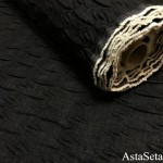 Стеганая джинса черного цвета