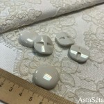 Пластиковые пуговицы белые 2.6 см