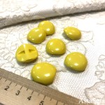 Пуговицы пластиковые желтые 2 см